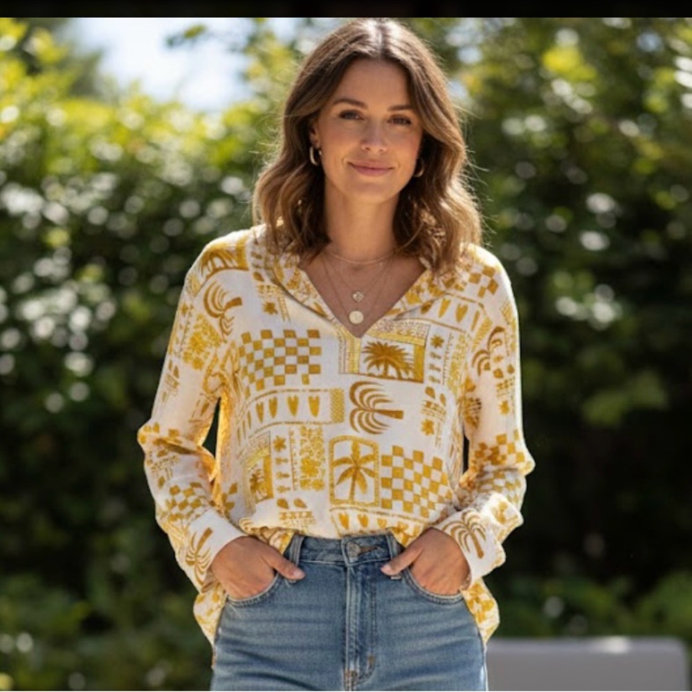 Jane and Delancey Geometric Yellow and White Blouse